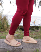 Load image into Gallery viewer, Femme Cloud Slides